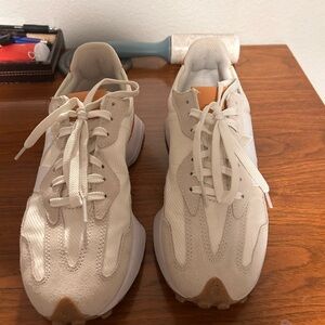 New Balance White and Tan Sneakers